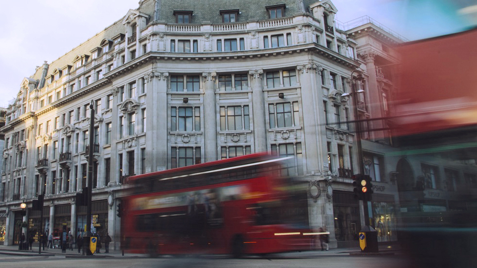 Buses on Oxford Street Buses on Oxford Street